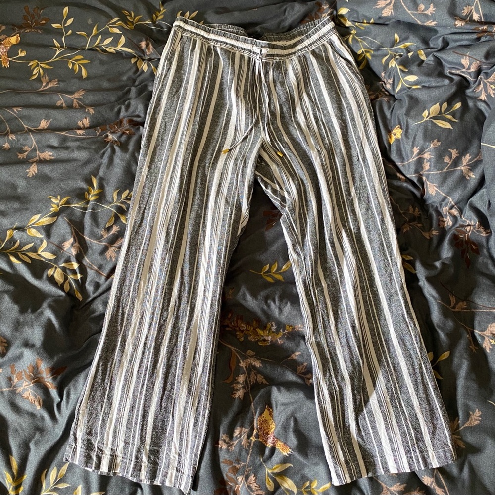 Ellen Tracy Wide Leg Striped Linen Pants
